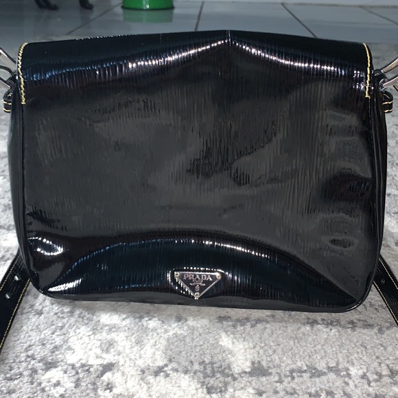 Prada Vernice Patent Shoulder Crossbody Bag Purse Y2K - Picture 4 of 7
